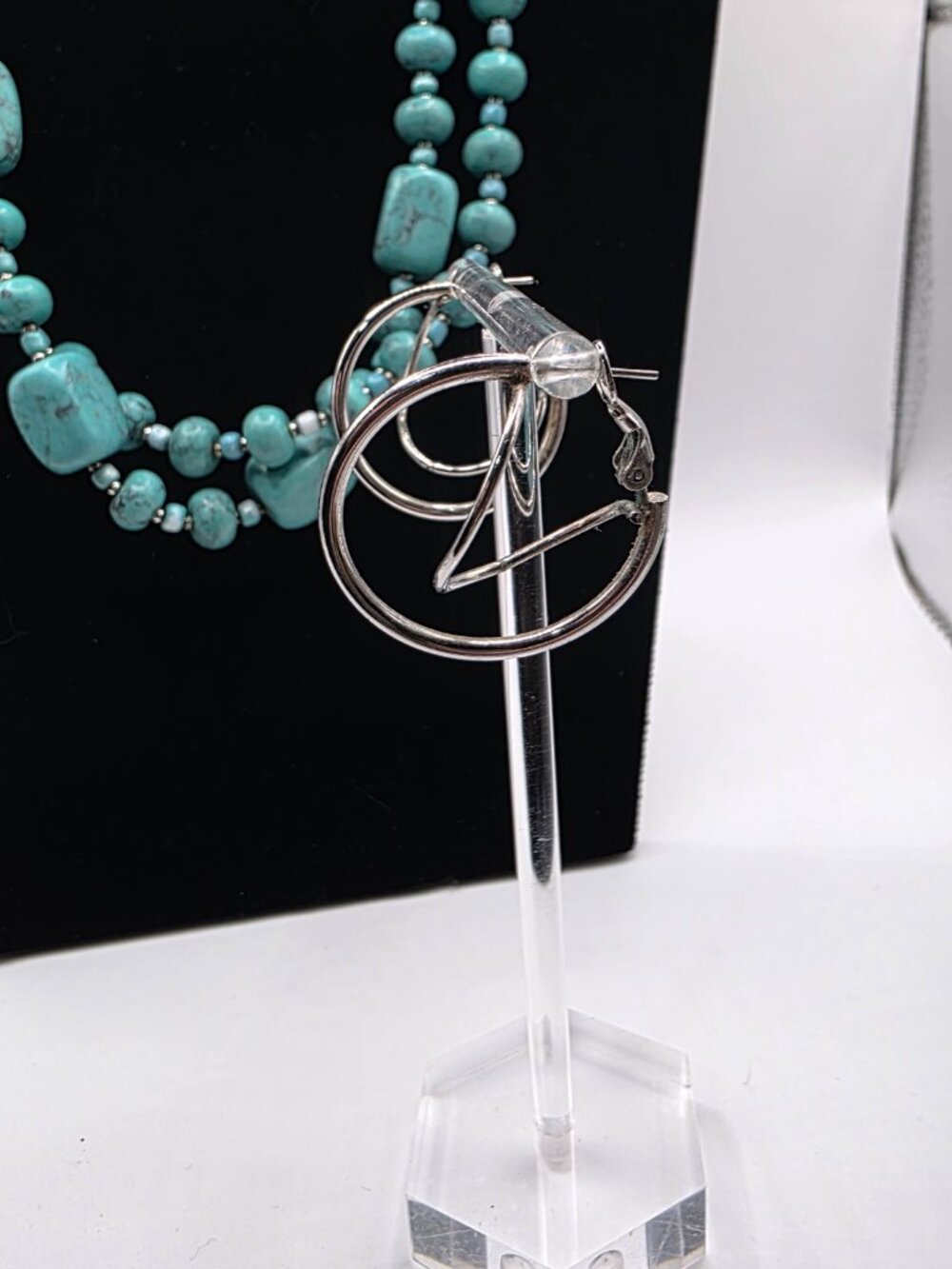 Premier Designs Cabo Faux Turquoise Necklace & Silver Tone Earrings Set - Picture 2 of 8